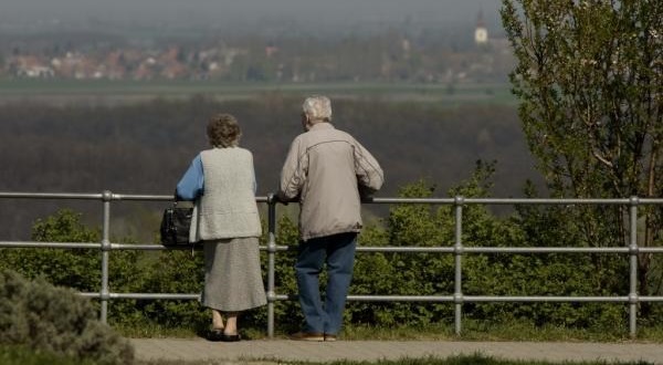 couple-1024×683-600×400