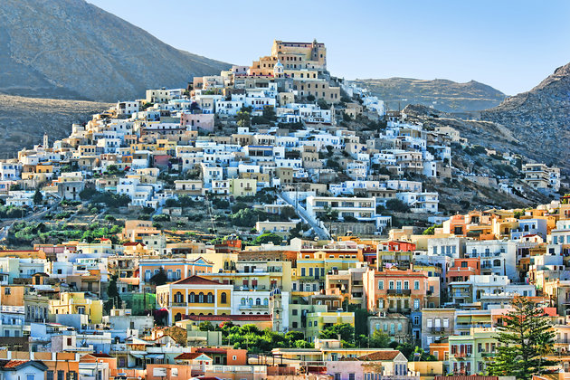 xechaste-ti-mykono-ti-santorini-syros-o-apolytos-proorismos-fetos-to-kalokairi