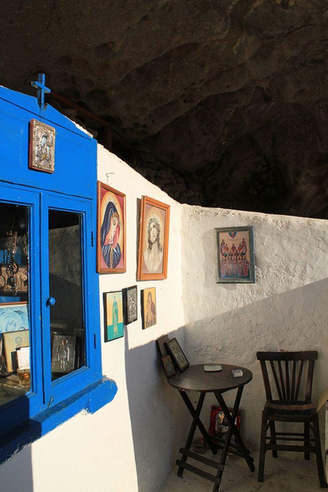 panagia-kakaviotissa-pio-omorfi-ekklisia-kosmoy-vrisketai-sti-limno