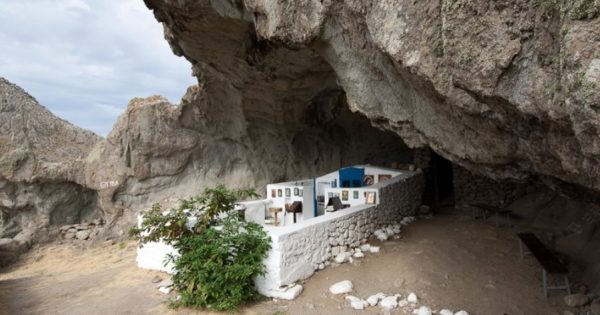 panagia-kakaviotissa-omorfi-ekklisia-kosmou-vrisketai-limno-600×315
