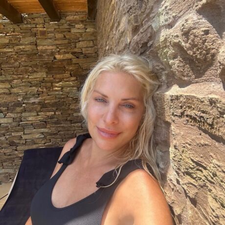 photo-by-elenimenegaki-on-july-25-2024.-may-be-an-image-of-1-person-and-blonde-hair.-scaled