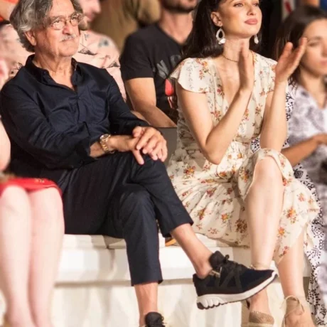 cf467973-1d452f3d1b2e4e36a1898deae6103e00.width-730