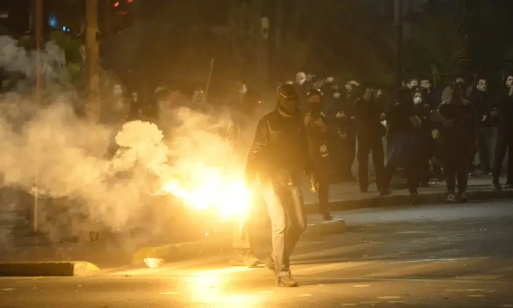 syntagma-faithful-mak