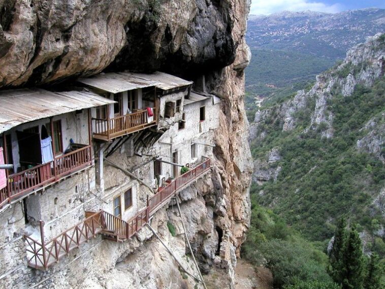 1024px-Podromos-768×576-1-758×569
