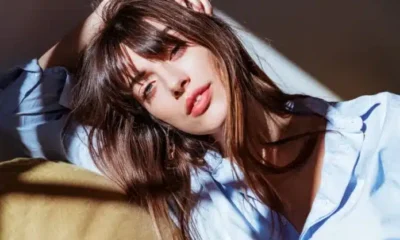 french-girl-bangs-straight-dark-hair-696×464