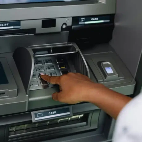 atm-trapeza-8-6-2025-1068×712.jpg