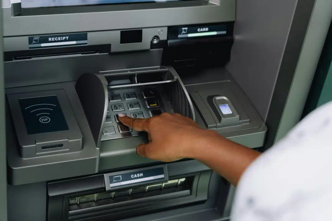atm-trapeza-8-6-2025-1068×712.jpg