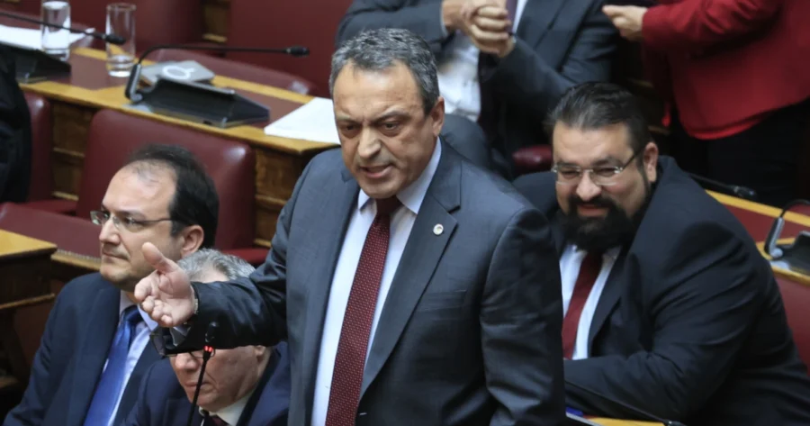 spartiates-vouli-1-1-900×473