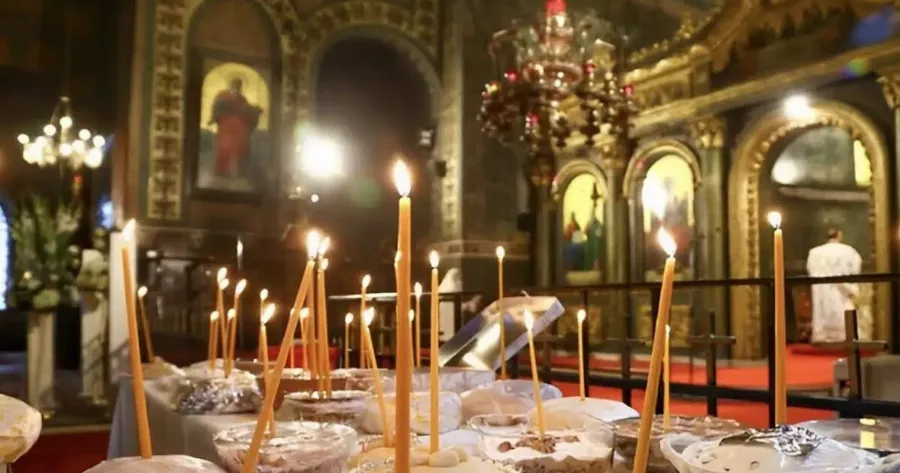 i-ekklisia-echei-kathorisei-dyo-savvata-ta-opoia-afieronei-stous-kekoimimenous-tis