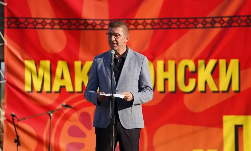 mickoski-pustec-albania