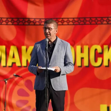 mickoski-pustec-albania