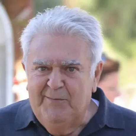 molis-matheftnke-gia-ton-tragoudisti-paschali-terzi_