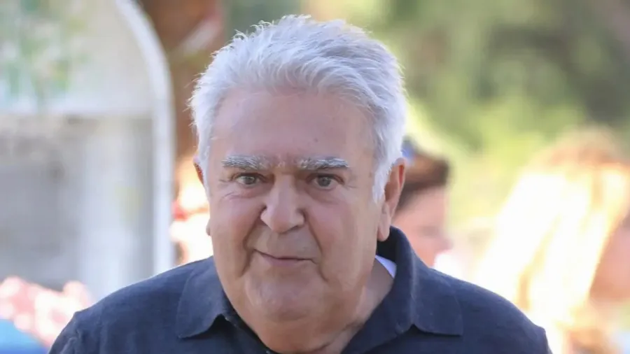 molis-matheftnke-gia-ton-tragoudisti-paschali-terzi_