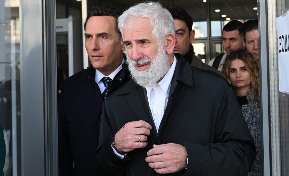 [373348] ΔΙΚΗ ΣΕ ΔΕΥΤΕΡΟ ΒΑΘΜΟ ΤΟΥ ΗΘΟΠΟΙΟΥ ΠΕΤΡΟΥ ΦΙΛΙΠΠΙΔΗ ΓΙΑ ΤΟ ΑΔΙΚΗΜΑ ΤΟΥ ΒΙΑΣΜΟΥ ΚΑΤ’ ΕΞΑΚΟΛΟΥΘΗΣΗ ΚΑΙ ΔΥΟ ΑΠΟΠΕΙΡΕΣ ΒΙΑΣΜΟΥ  (ΚΩΣΤΑΣ ΤΖΟΥΜΑΣ/EUROKINISSI)