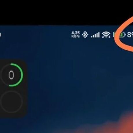 c4be78b5-the-green-dot-that-sometimes-appears-when-i-use-my-phone-v0-9kfz0iq6s62f1