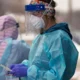 o-koronoios-epestrepse-megali-anisychia-gia-tin-metallaxi-xfg-to-ypoulo-xafniko-symptoma-pou-provlimatizei-tous-giatrous-900×473