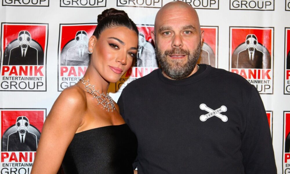 1-ivi-adamou-synenteyxi-mixalis-kouinelis-instagram-photos-3