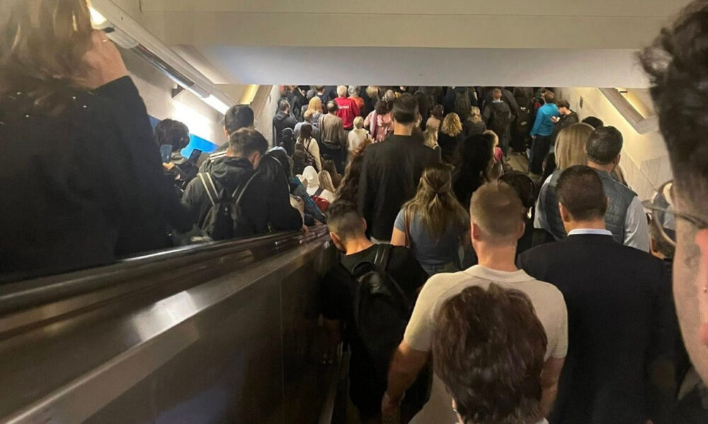 ektaktos-synagermos-sto-syntagma