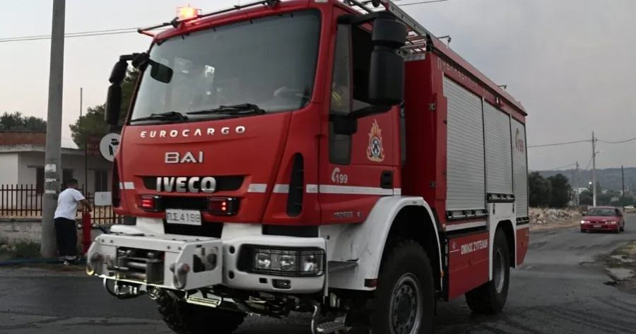 ektakto-megali-fotia-tora-sti-chora-mas-mia-nekph