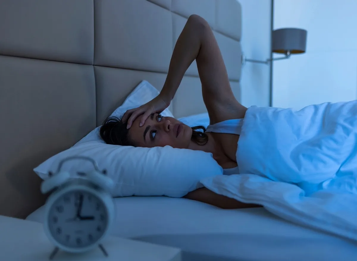 woman-cant-sleep