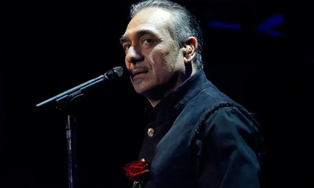 notis-sfakianakis-sygkinei-i-aderfi-tou-gia-to