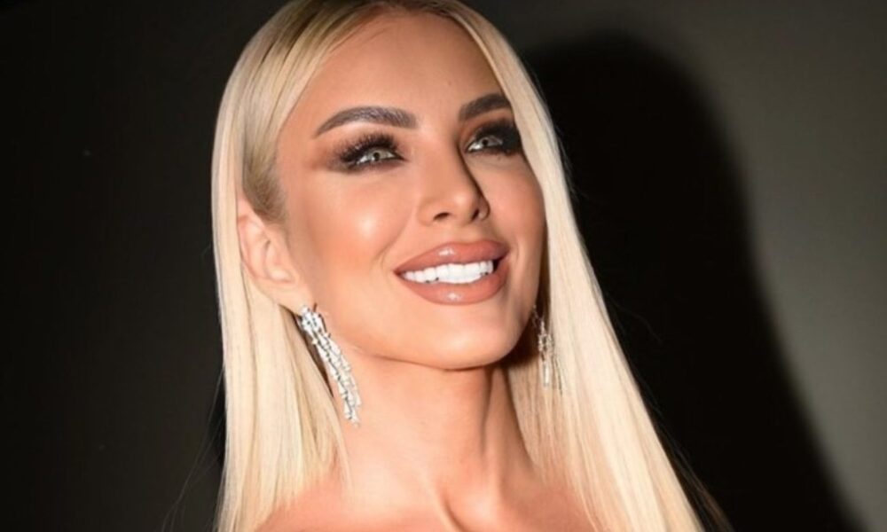 katerina-kainourgiou-stolise-to-christougenniatiko-dentro-sto-pio