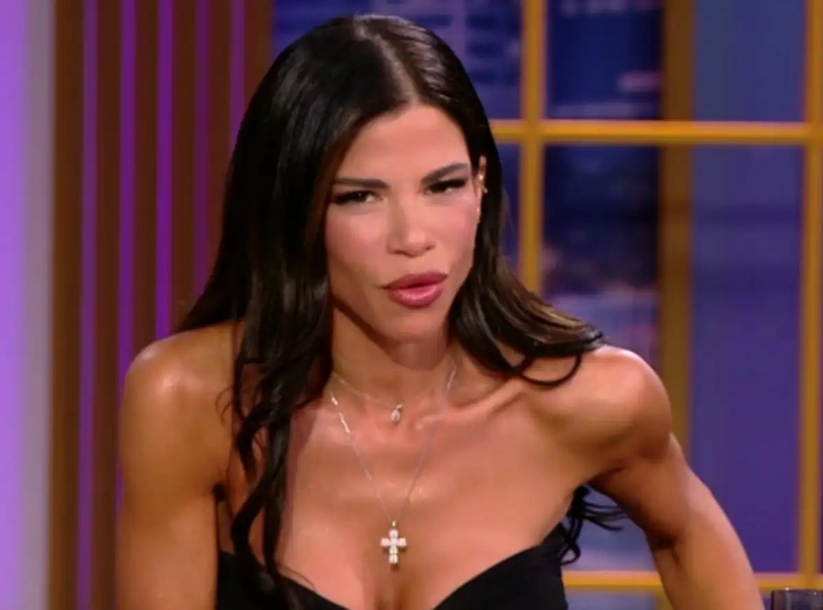 ektakto-ektos-ekpompis-i-sofia-moutidou-ston