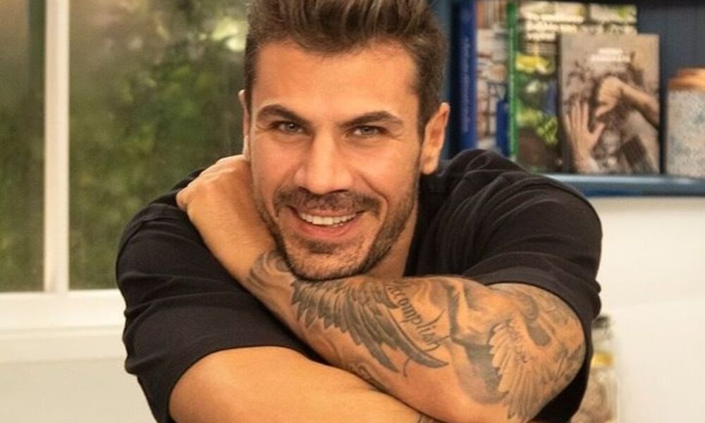 c8e6d710-akis_petretzikis_edioxe_germanoy