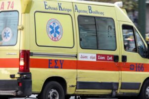 skiathos-asthenoforo-pire-svarna-dyo-gynaikes-se-pezodromo-vinteo_1720424958-300×200