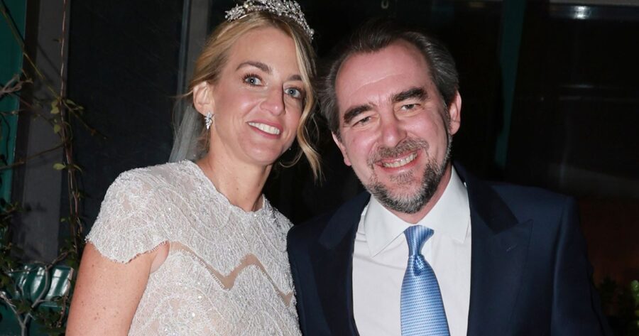 9010fb8d6c4e49dea8e8dc956dee1a03-900×473