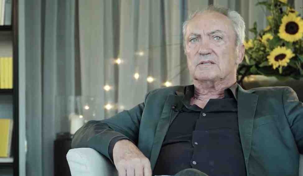 ektakto-8211-efyge-apo-ti-zoi-agapimenos-ithopoios