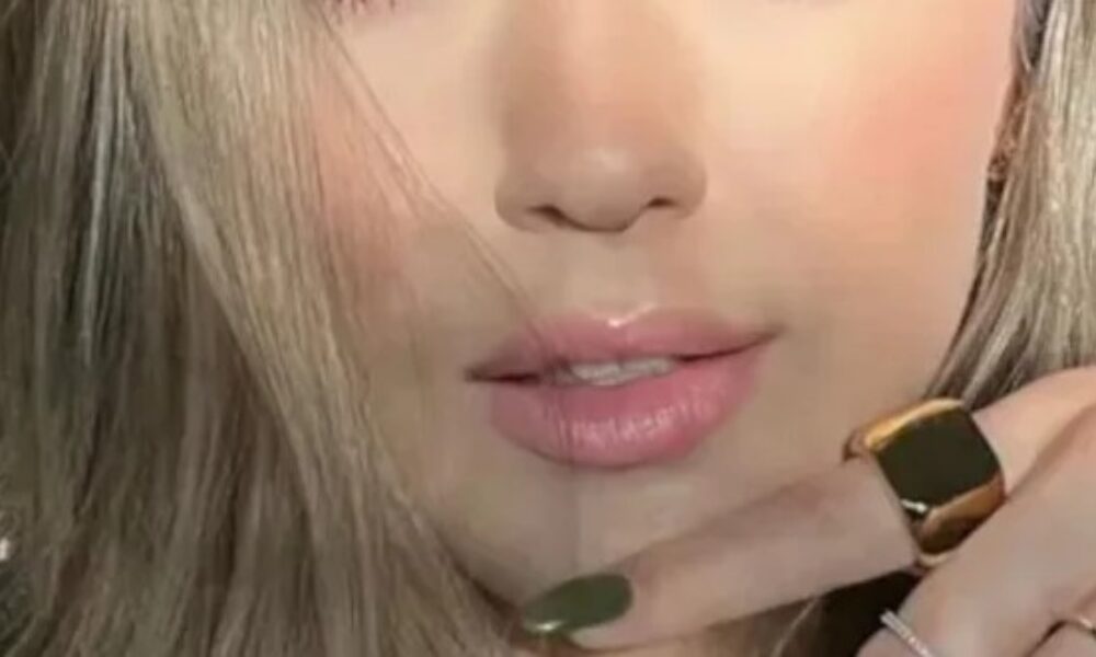 austria-agnooumeni-influencer1