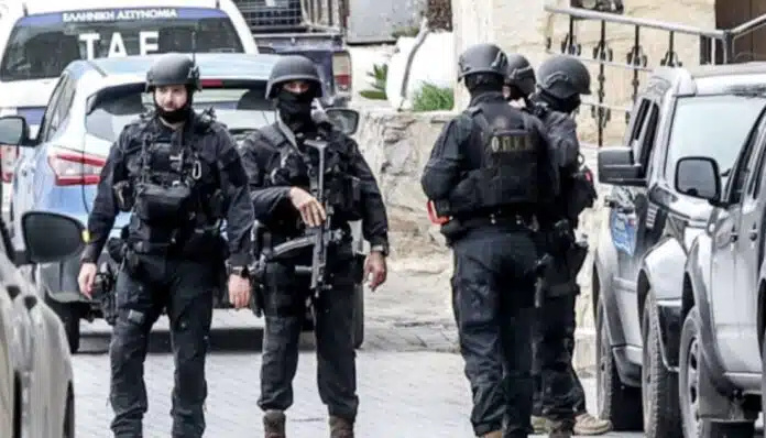 agria-venteta-stin-kriti-ekopsan-ti-glossa-ktinotrofou