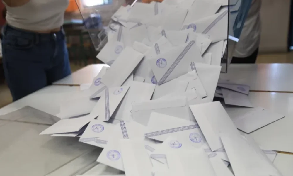 evrwekloges_exitpoll_jpg-900×473