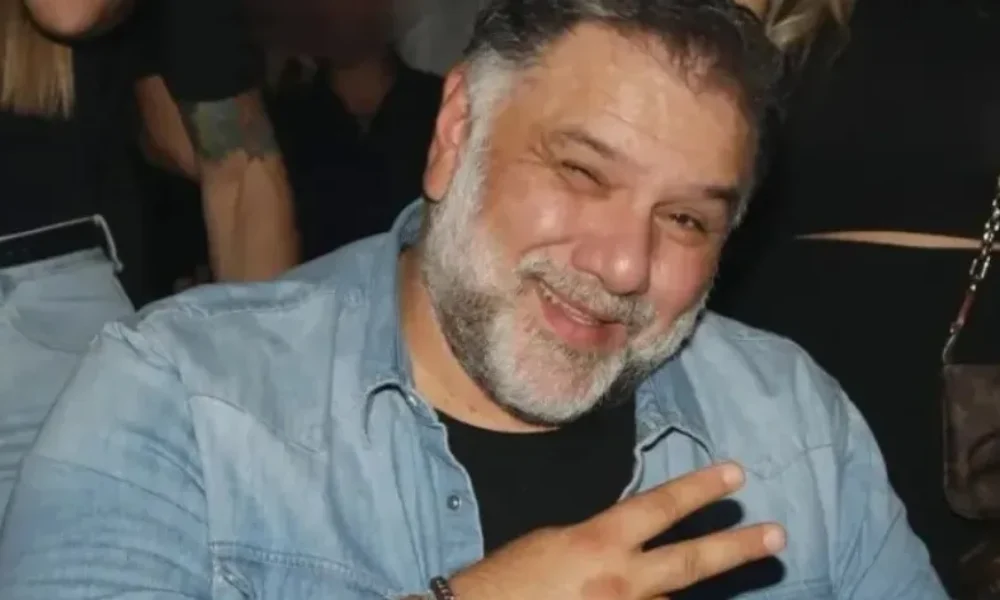 genethlia-gia-ton-gio-tou-grigori-arnaoutoglou-i-entyposiaki-tourta-kai-i-anartisi-tis-katerinas-kokla-deite-poso-megalose