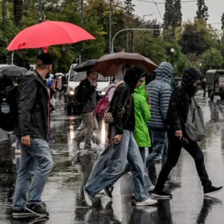 kairos-proeidopoiisi-kolyda-gia-entona-fainomena-to-epomeno-48oro-sto-kokkino-5-perioches