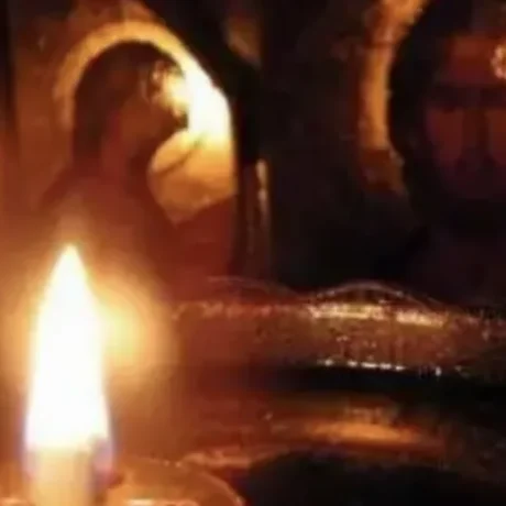 kleidose-to-pascha-tin-1i-iouniou-to-proto-pascha-pou-peftei-mesa-sto-kalokairi