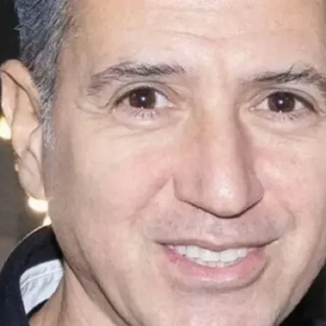 panellinia-sugkivnsn-gia-ton-tragoudisti-dimitri-kokota-900×473-1