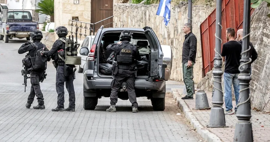 skines-archaias-tragodias-sta-vorizia-poios-itan-o-39chronos-pou-echase-ti-zoi-tou-tha-vaptize-simera-to-paidi-tou