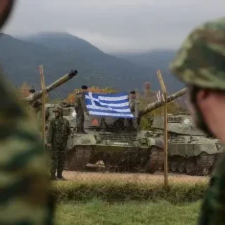 stratos_0.jpg-300×225