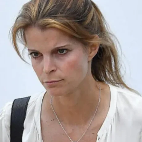 tin-karfose-filos-tis-matheftike-afto-pou-fovotan-i-athina-onasi-g-afto-den-tha-xana-erthei-pote-stin-ellada