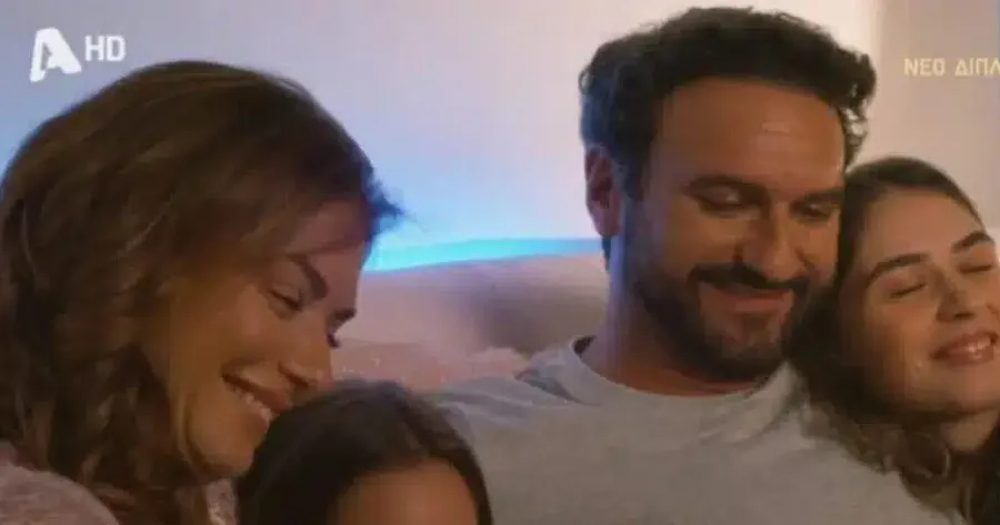 to-soi-sou-ekane-premiera-xana-meta-apo-6-chronia-kai-apotheothike-oi-antidraseis-sto-diadiktyo