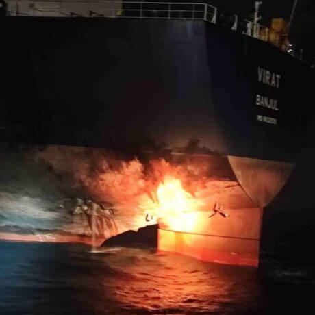 panikos-tora-sti-thalassa-egine-dipli-epithesi-apo (1)