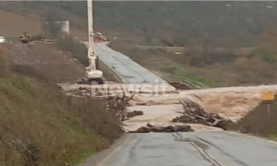 ektakto-plimmyrisan-spitia-ekkenonontai-choria-dyskoles-ores-sti