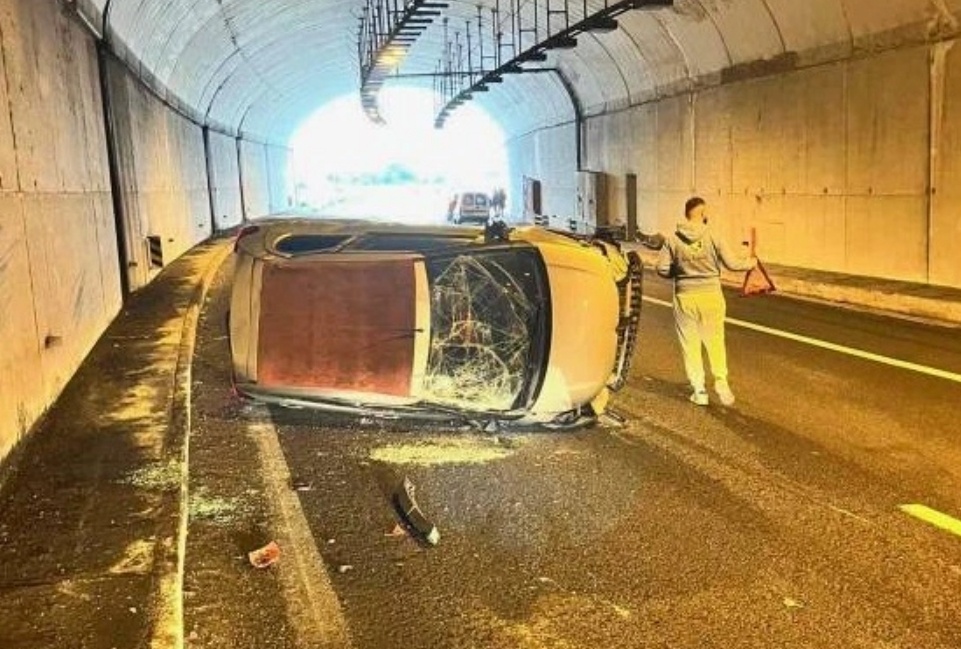 trochaio-stin-egnatia-odo-toumpare-to-ich-mesa