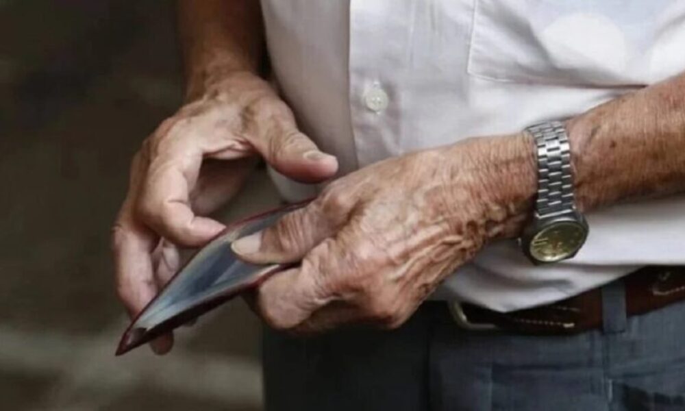 syntaxeis_euro_portofoli_hrimata-1024×597-1-900×473