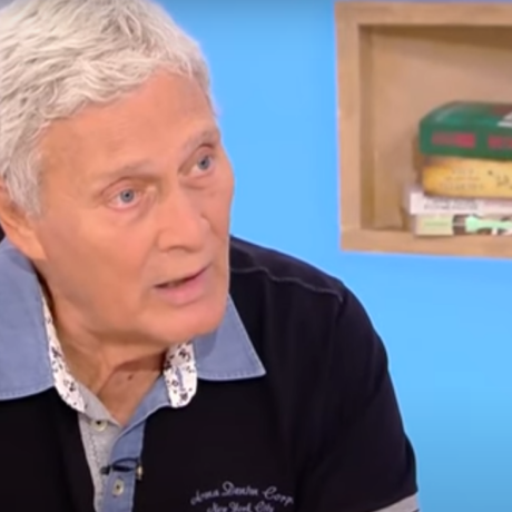 pethane-o-ithopoios-almperto-eskenazy-se-ilikia-73