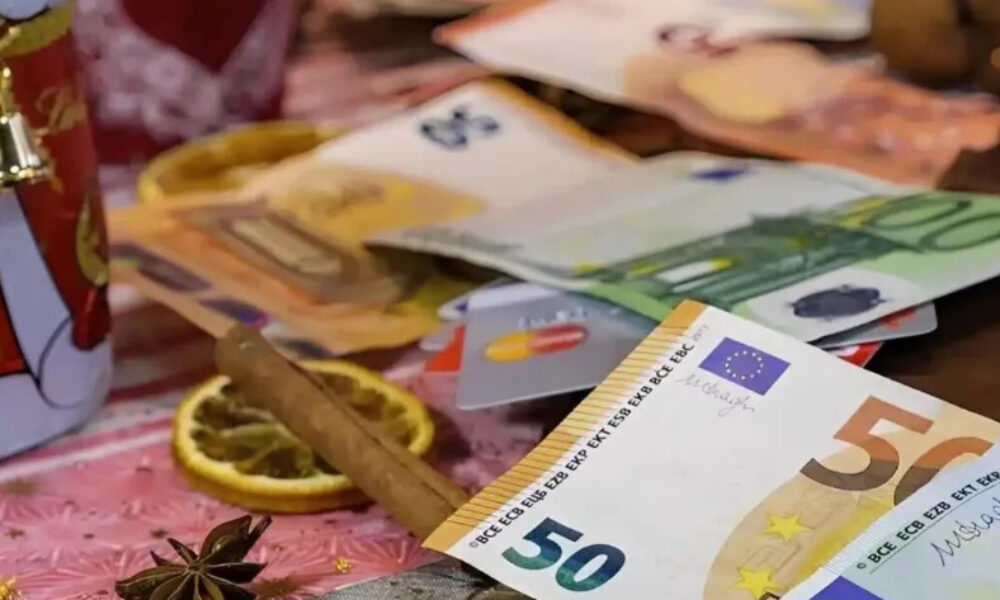 ola-ano-kato-meta-tis-giortes-ti-symvainei