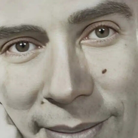 pethane-sta-60-apo-anakopi-kardias-sto-spiti