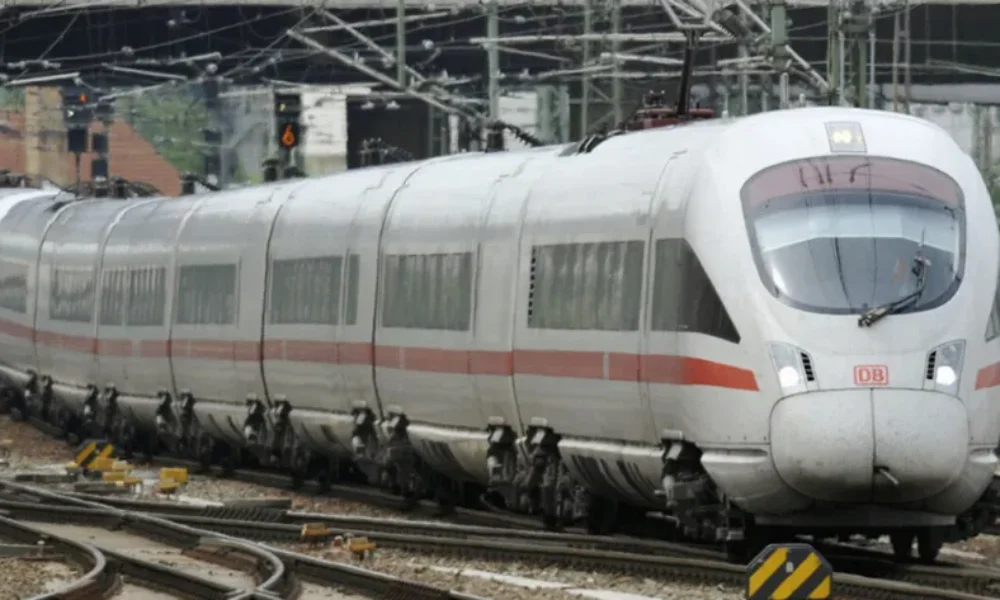 ektakth-eidisi-tora-gia-amaxostoichia-intercity-me-400-epivates-stous-agious-anargyrous-1